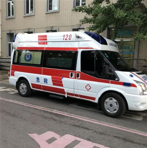 乌拉特前选择我们的救护车出租，开启安心转院之旅