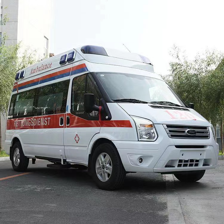 乌拉特前行动不便者长途救护车租赁:安全转运的核心注意事项